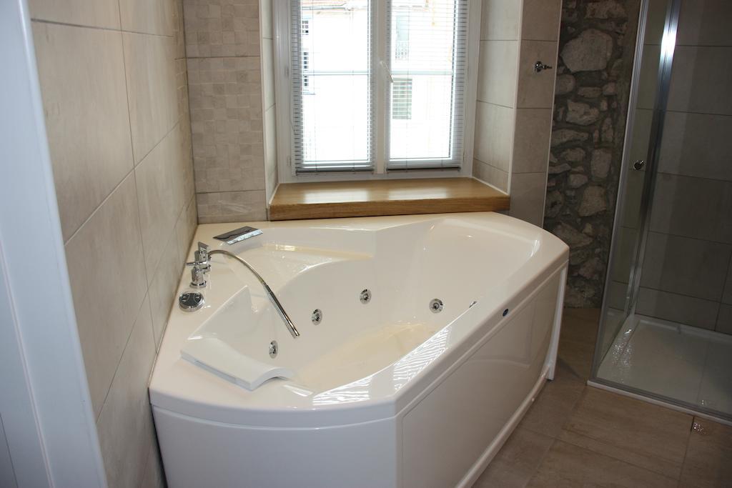 Hotel Terranostra Tarascon-sur-Ariège Buitenkant foto