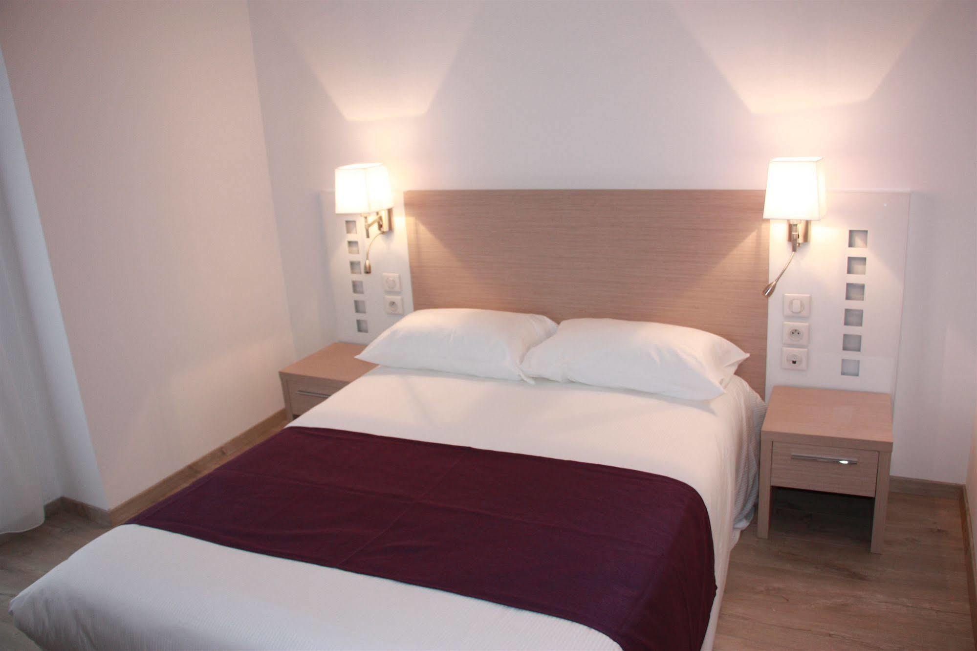 Hotel Terranostra Tarascon-sur-Ariège Buitenkant foto